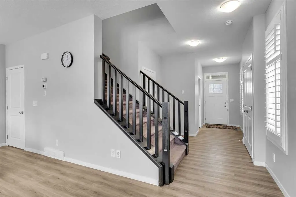 146 Red Sky Crescent NE