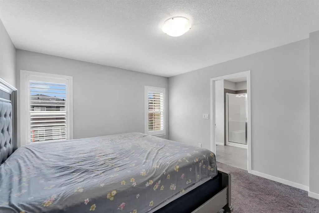 146 Red Sky Crescent NE