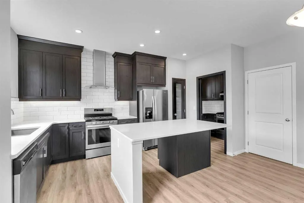 146 Red Sky Crescent NE