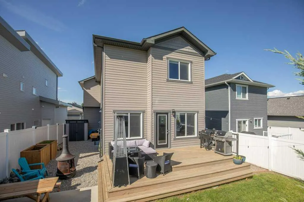 38 Cole Way