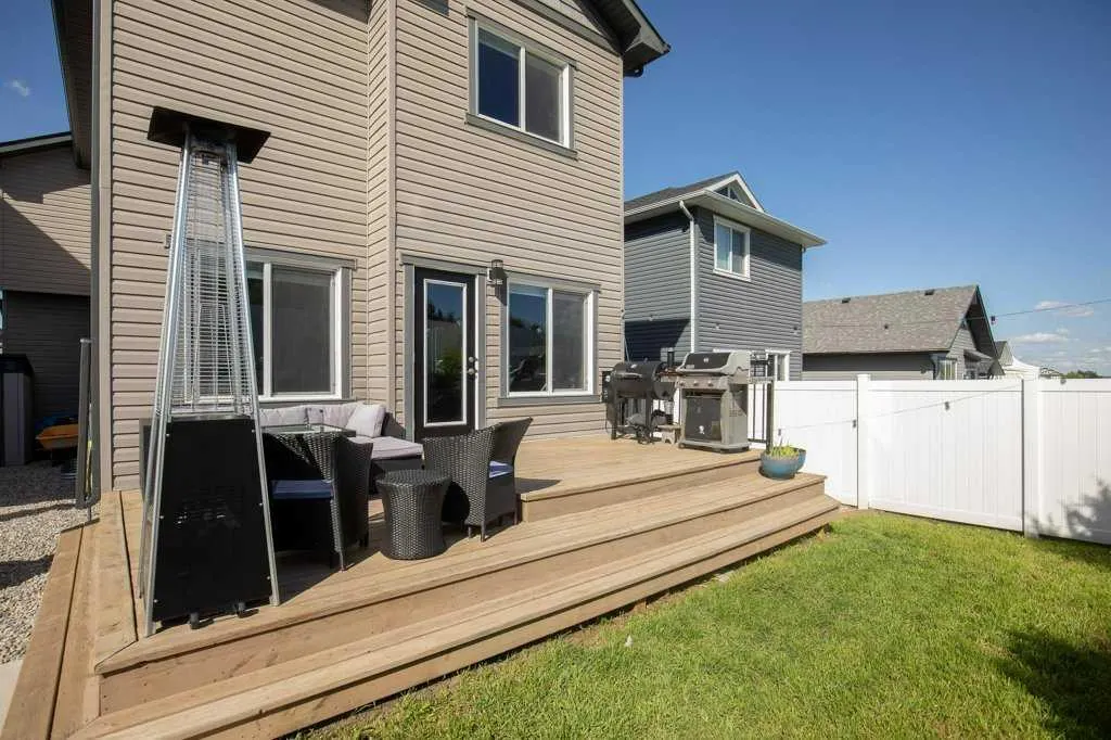 38 Cole Way