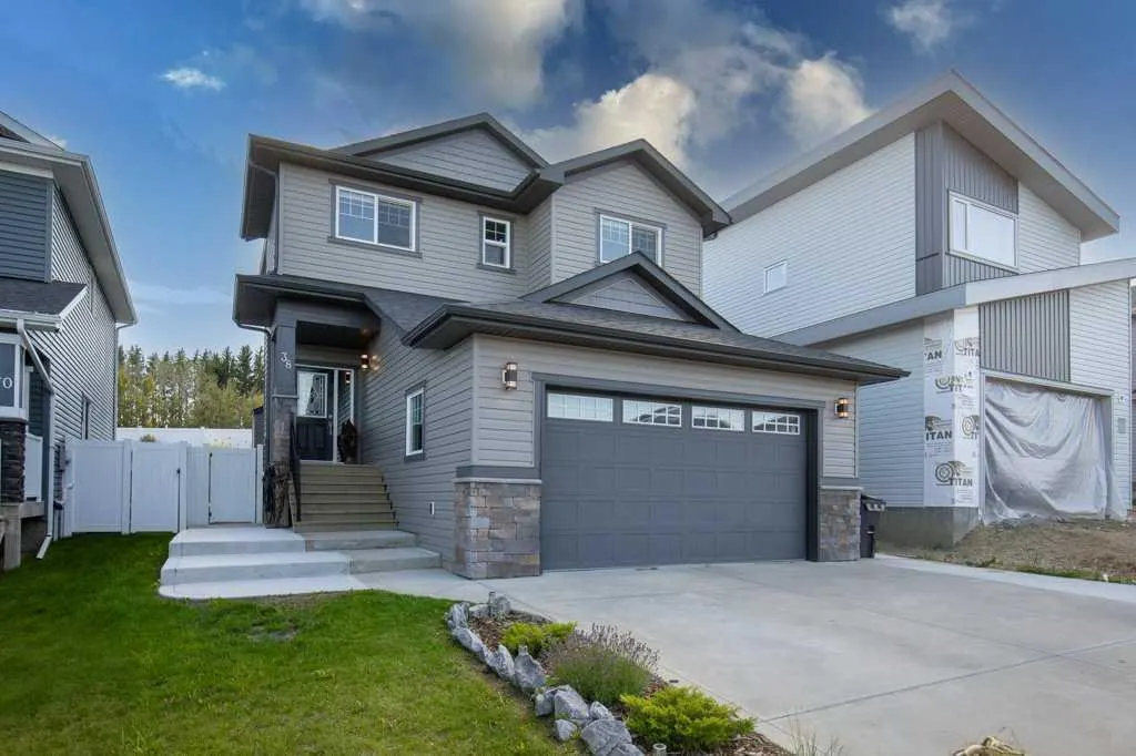 38 Cole Way