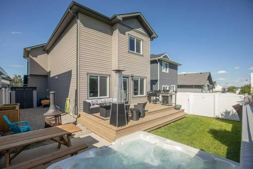 38 Cole Way