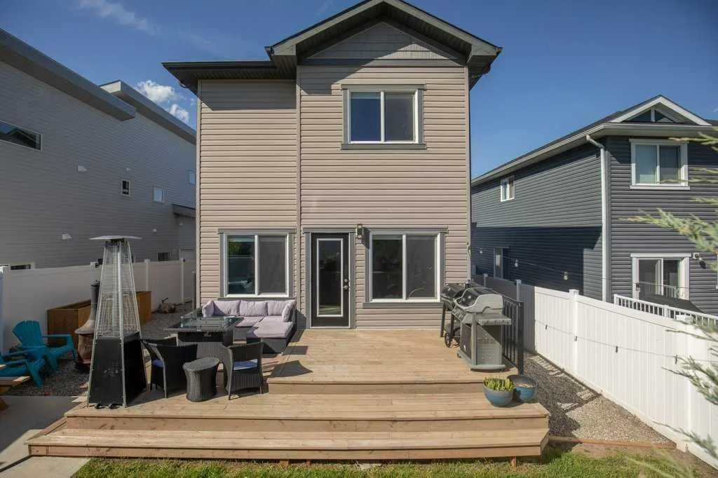 38 Cole Way