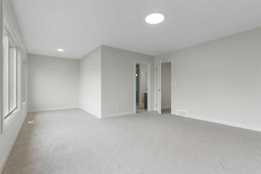 17 Southborough Square