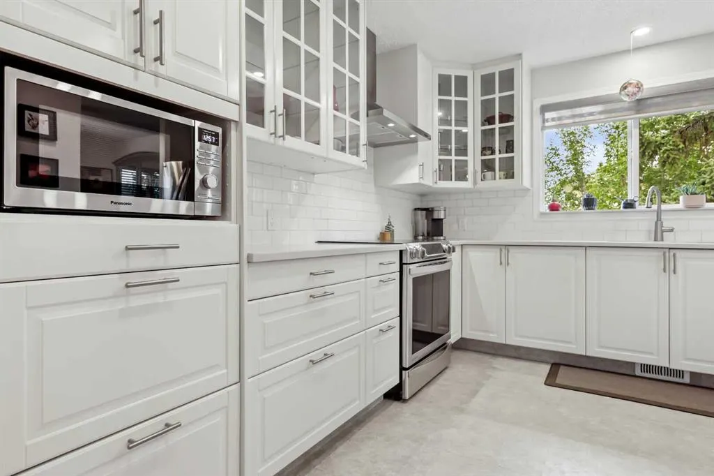 103 Sandarac Place NW