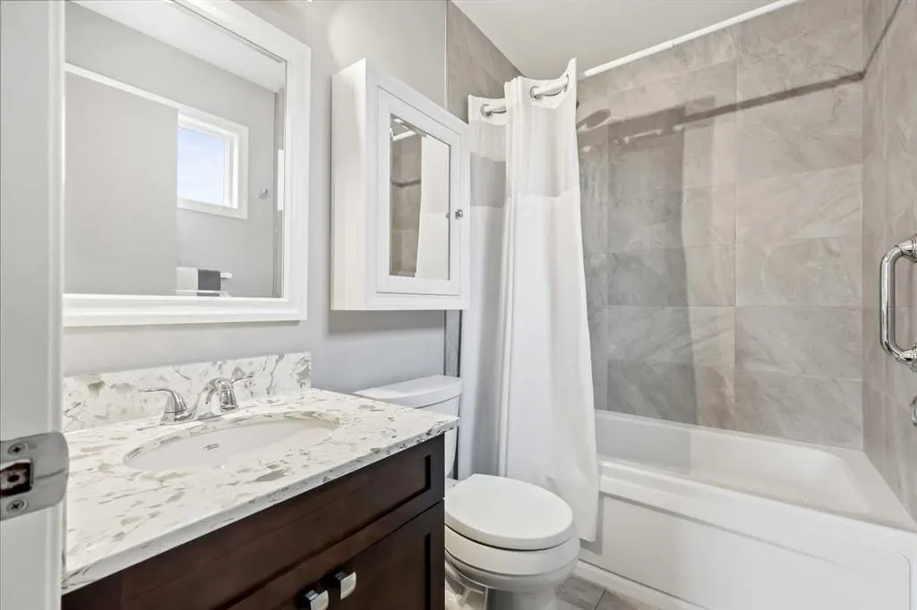 103 Sandarac Place NW