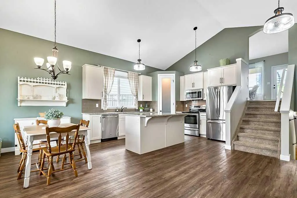 443 Seclusion Valley Drive