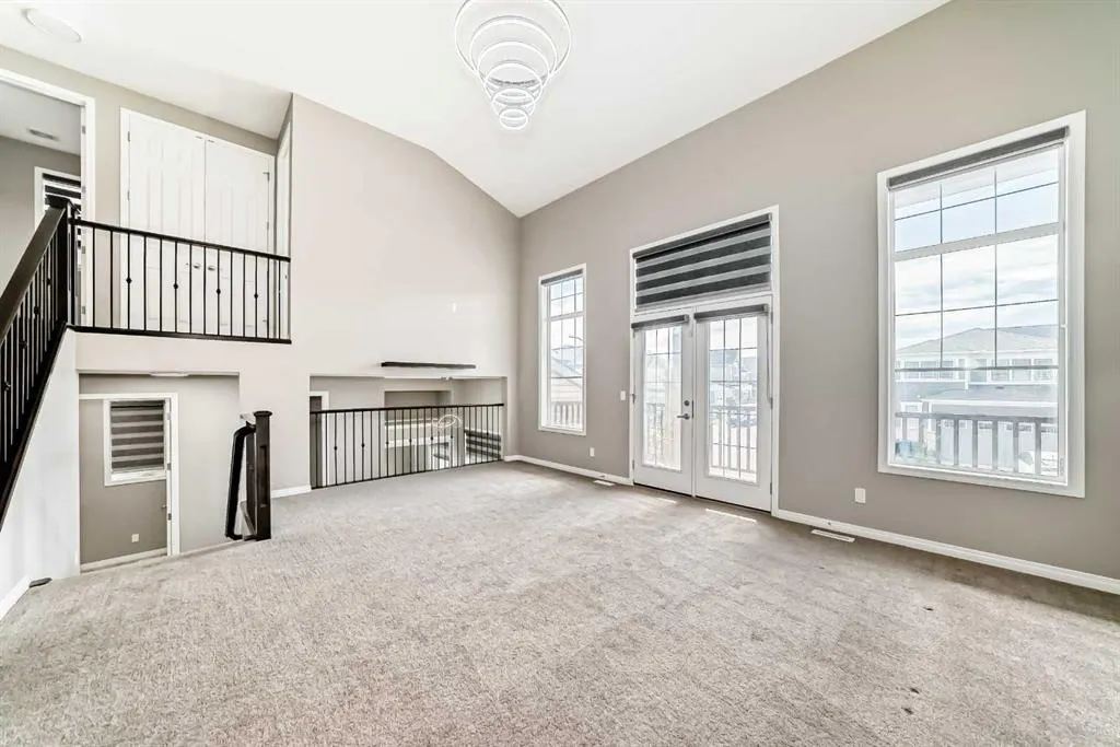 222 Cityside Road NE