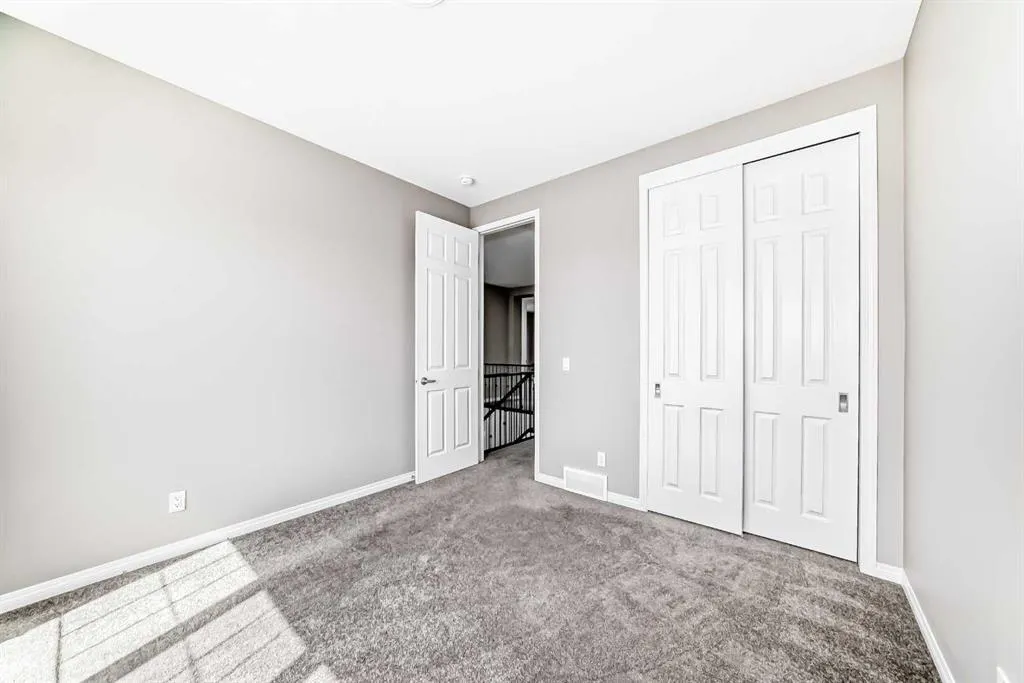 222 Cityside Road NE