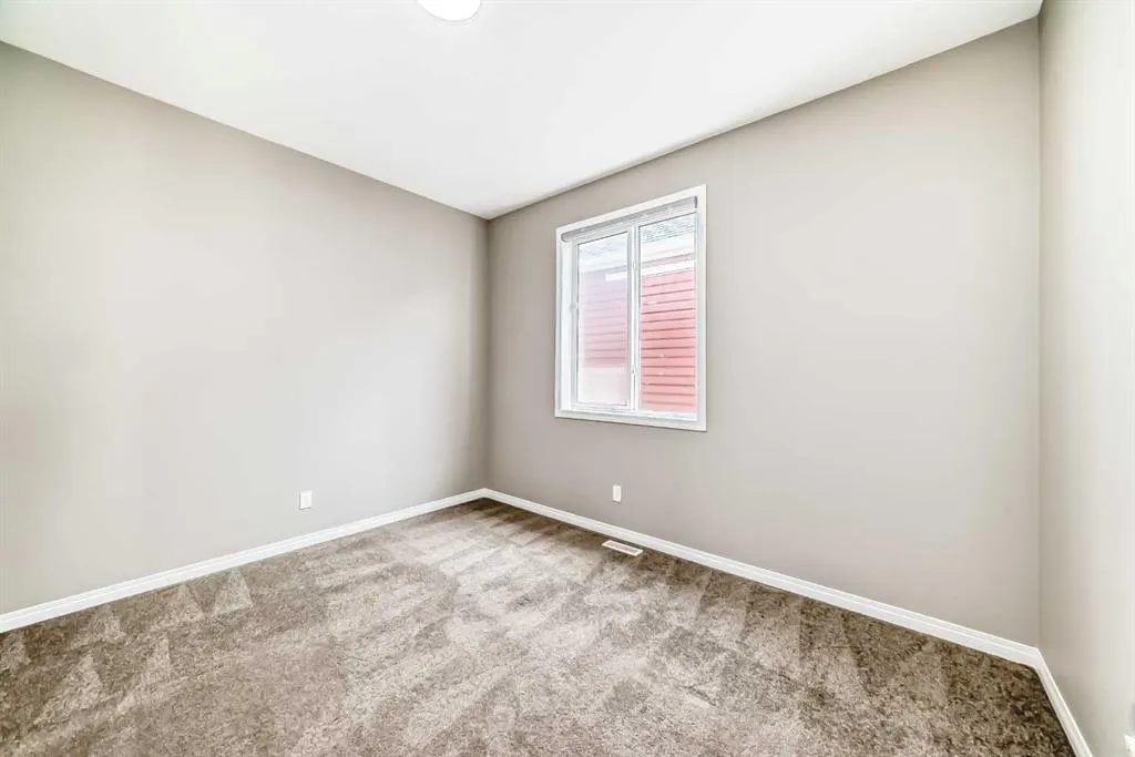 222 Cityside Road NE