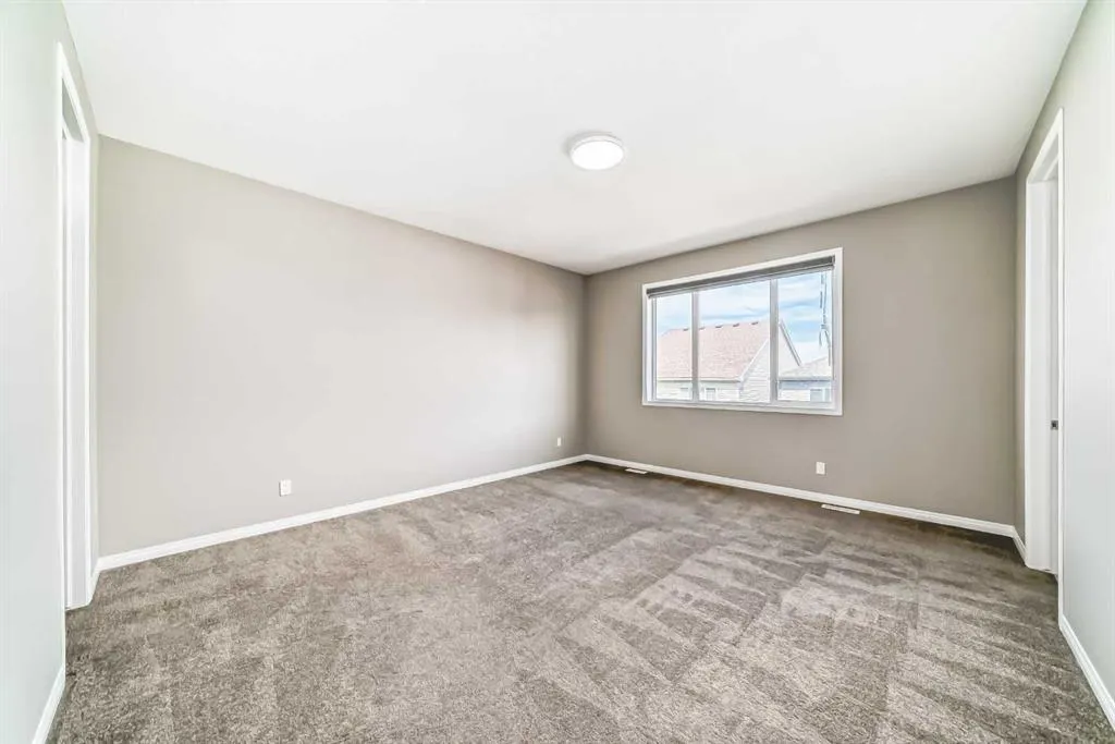 222 Cityside Road NE
