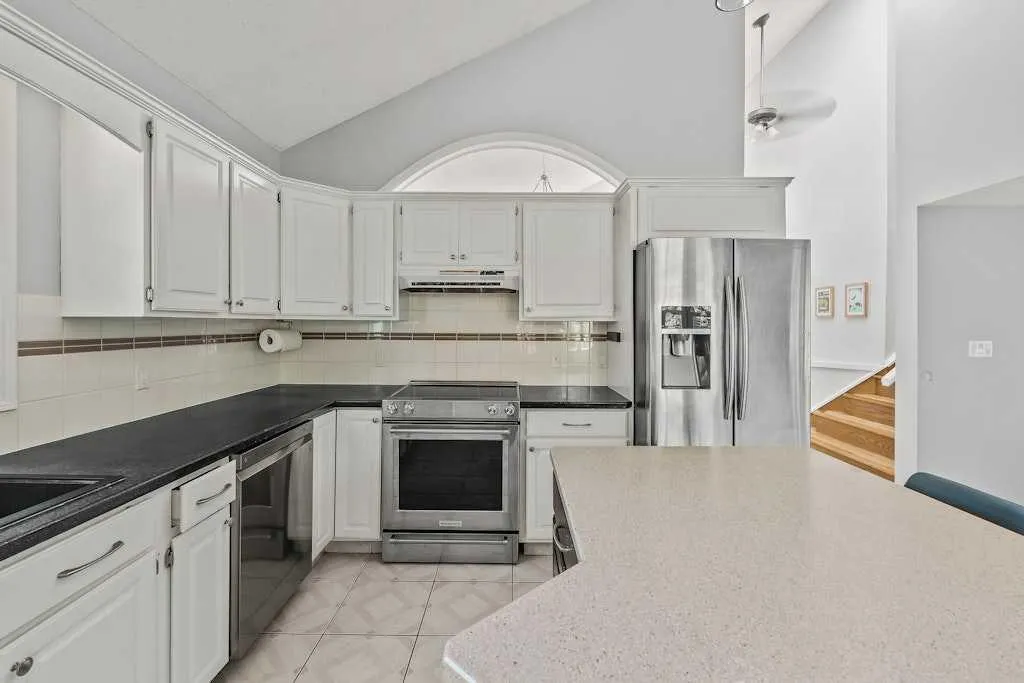 37 Woodmark Place SW