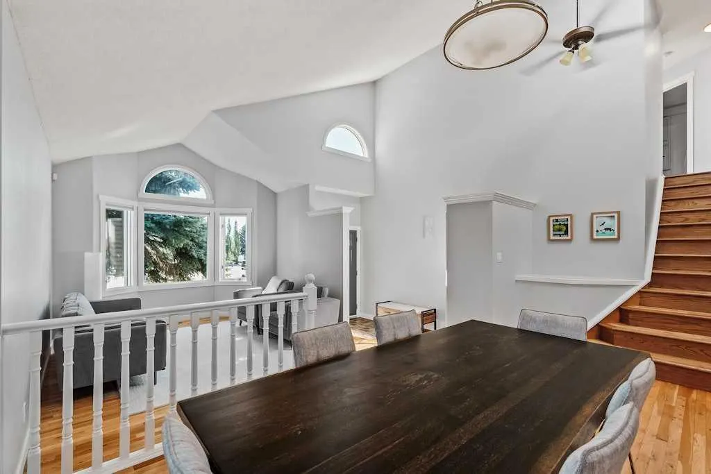 37 Woodmark Place SW