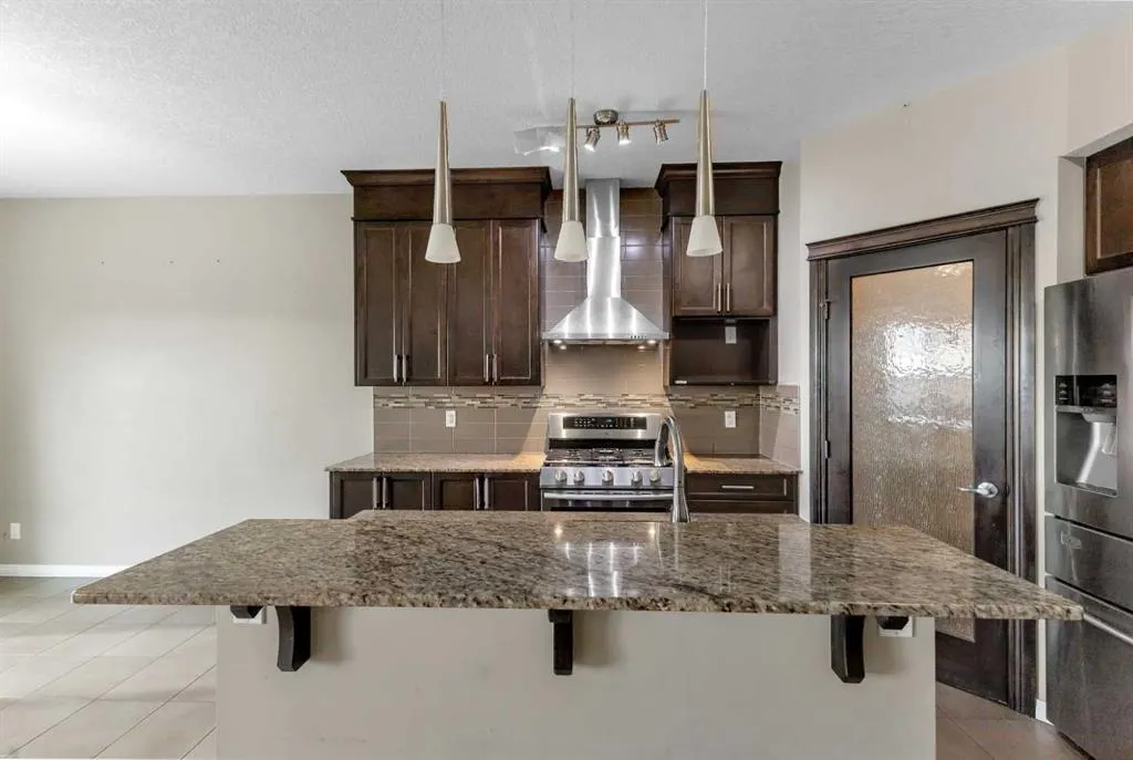 396 Skyview Shores Manor NE