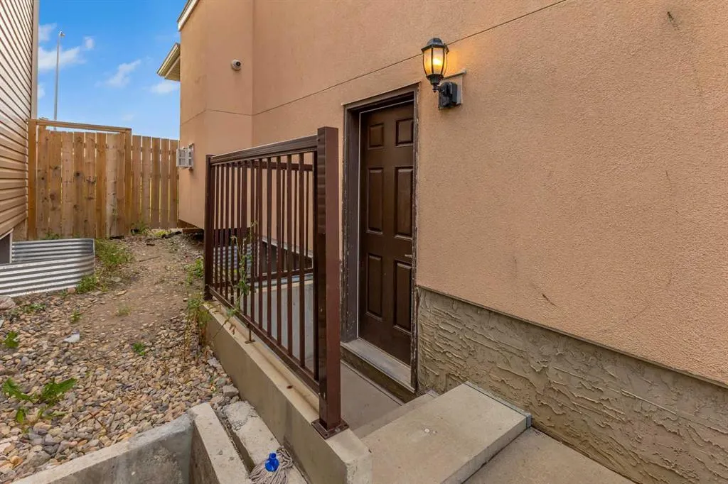396 Skyview Shores Manor NE