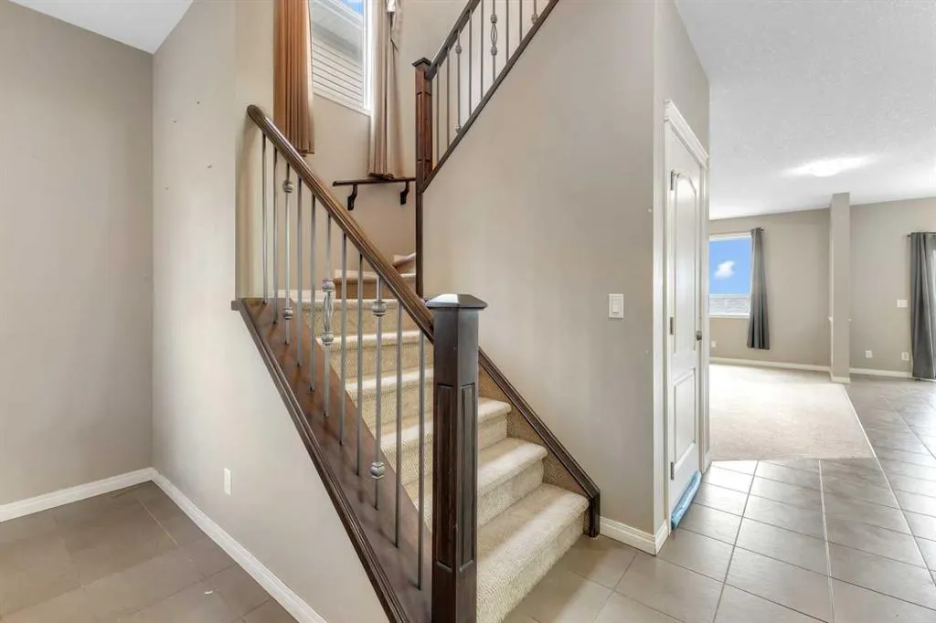 396 Skyview Shores Manor NE