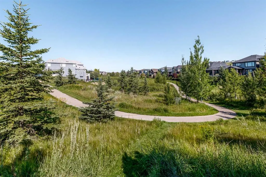 10 Cranbrook Hill SE