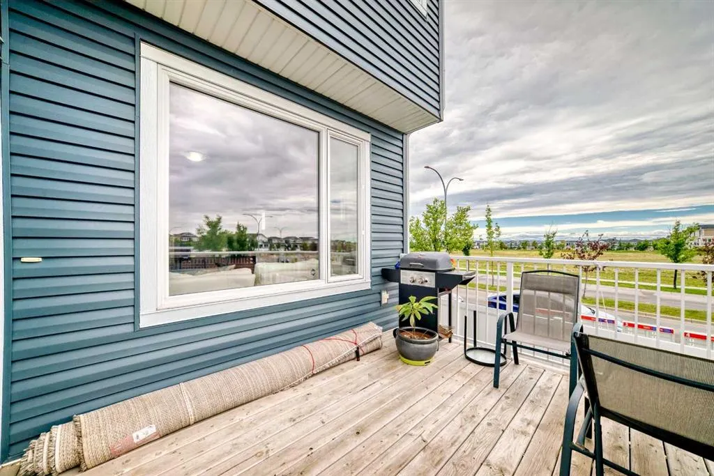 4 Redstone Park NE