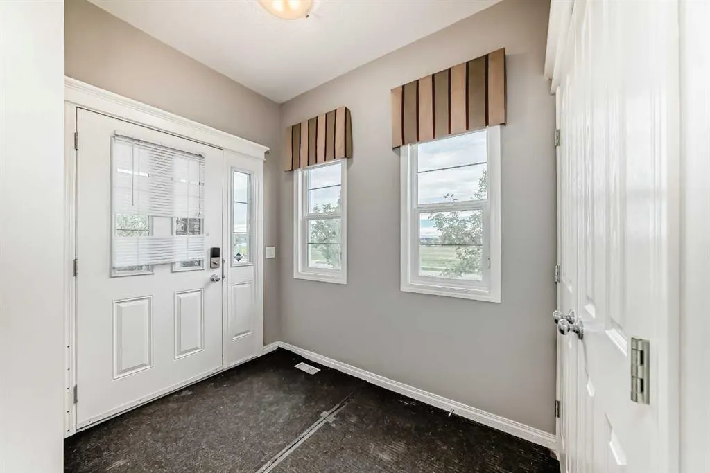 4 Redstone Park NE