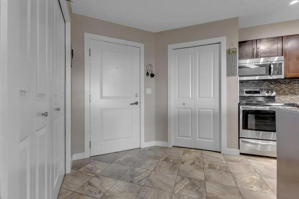 15 Saddlestone Way NE, #407