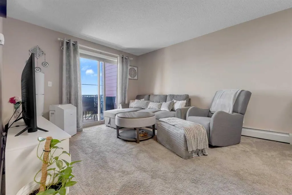 15 Saddlestone Way NE, #407