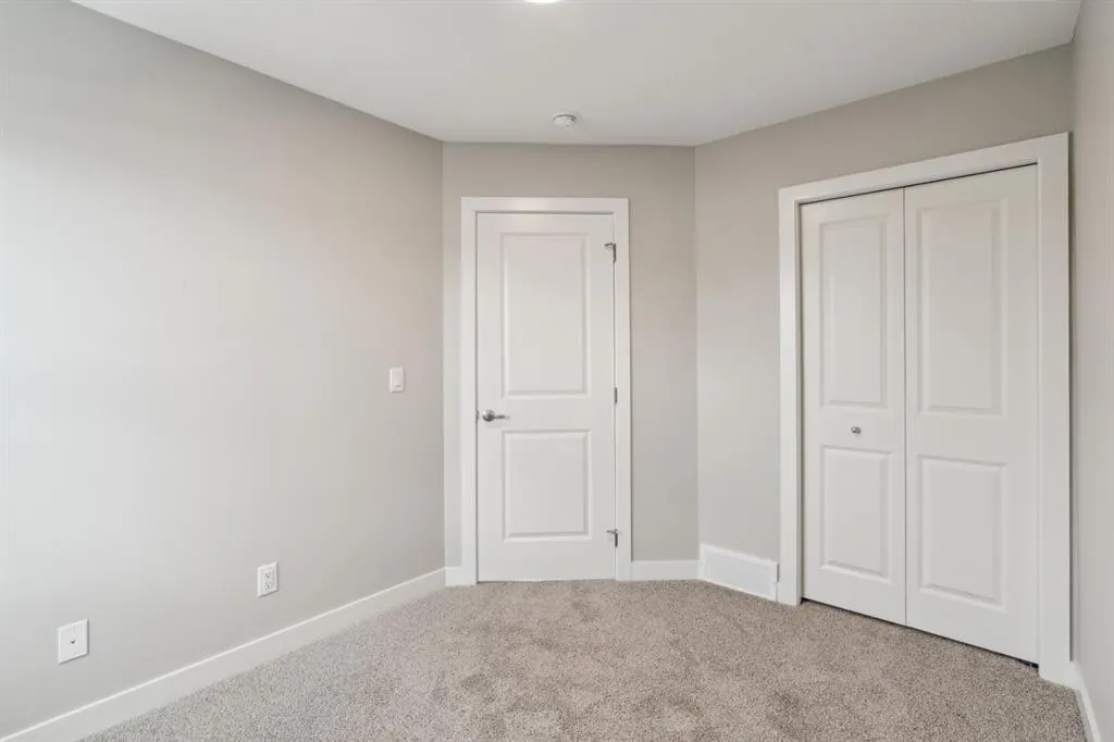 18 Alderwood Close SE