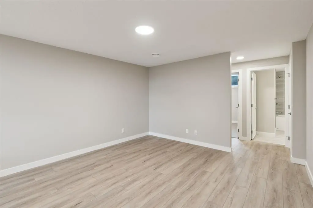18 Alderwood Close SE
