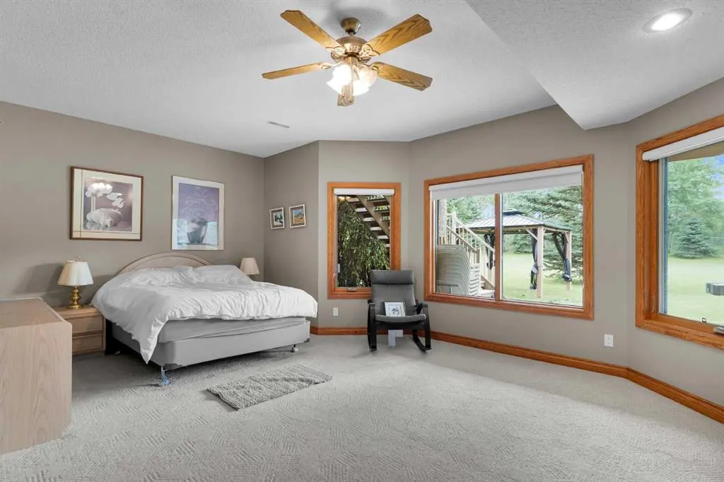 30 Springland Manor Drive