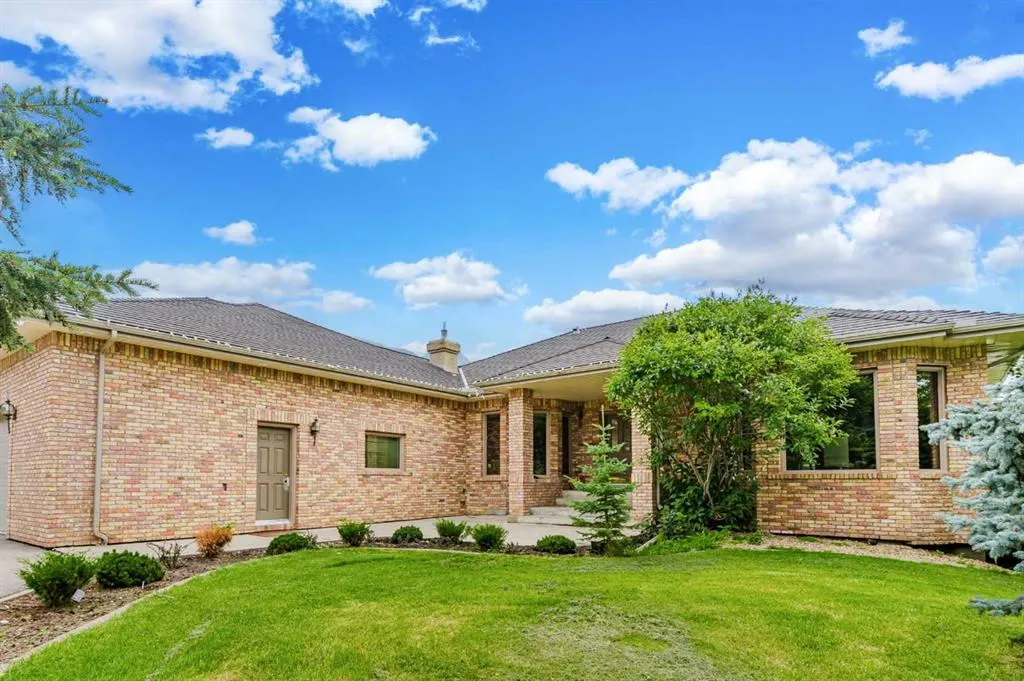 30 Springland Manor Drive