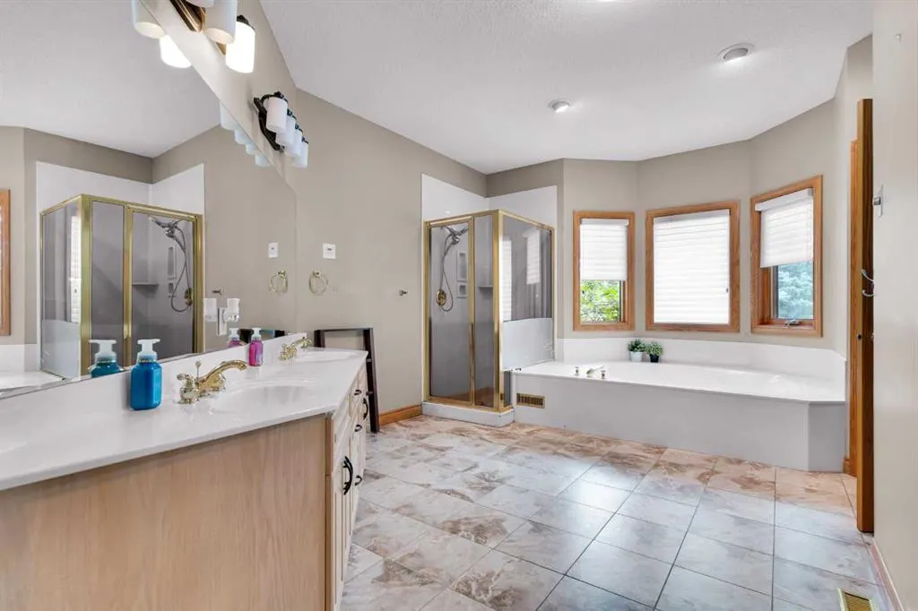 30 Springland Manor Drive