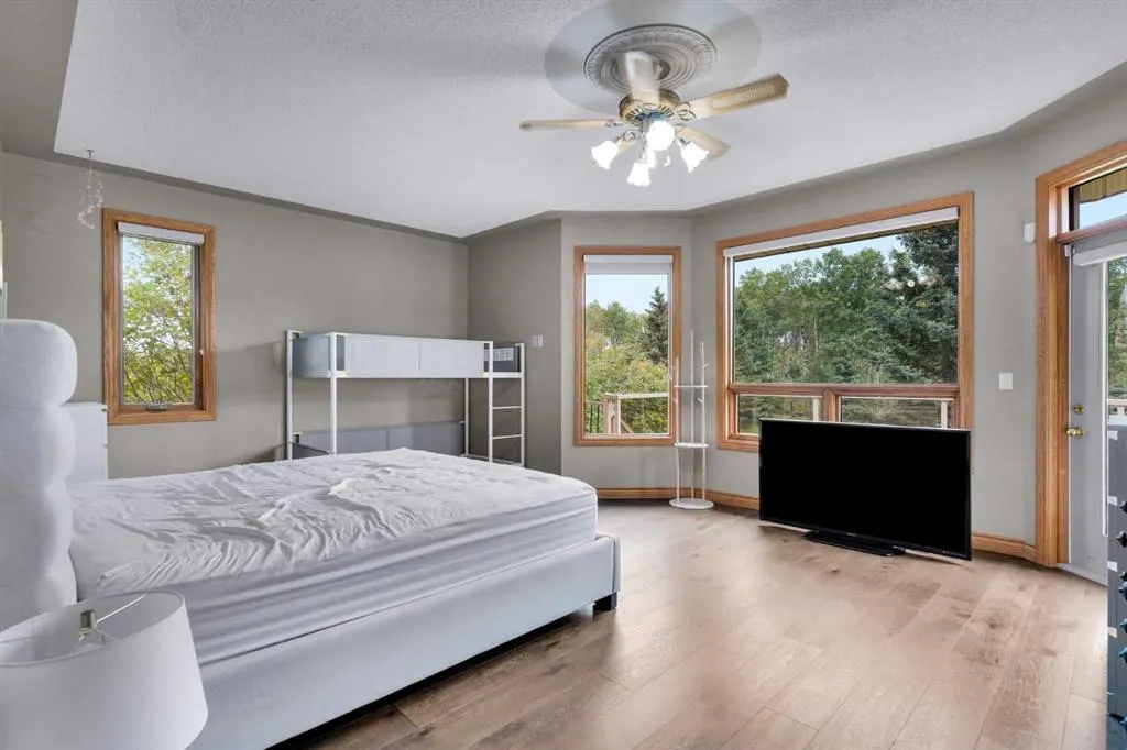 30 Springland Manor Drive