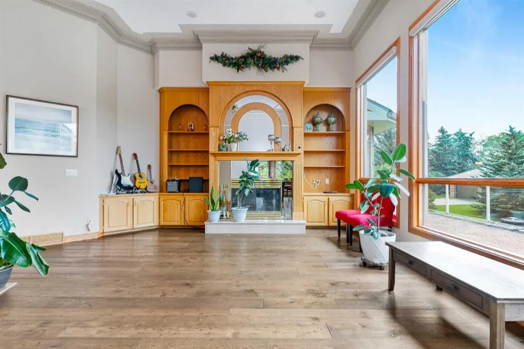 30 Springland Manor Drive
