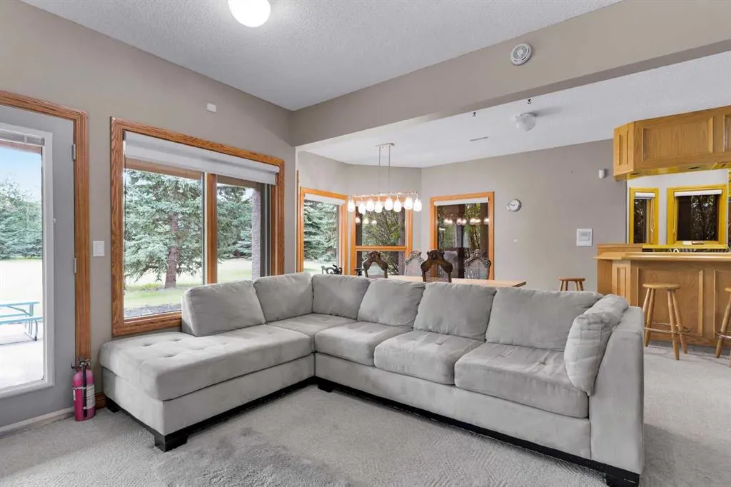 30 Springland Manor Drive