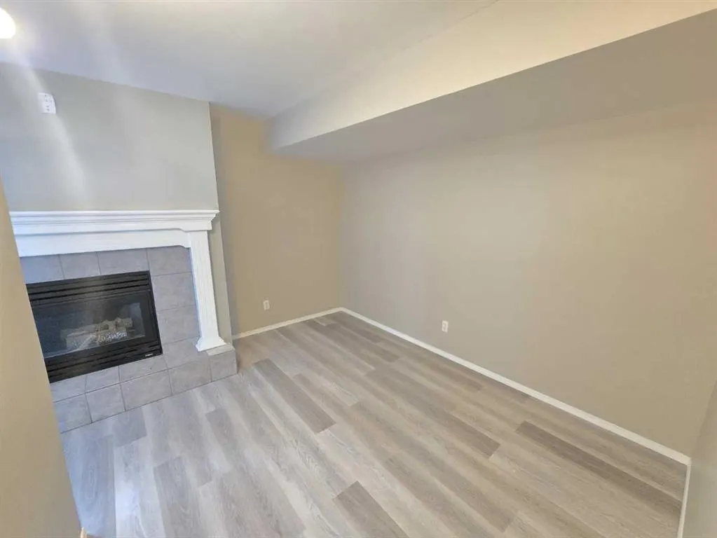 12 tarington Manor
