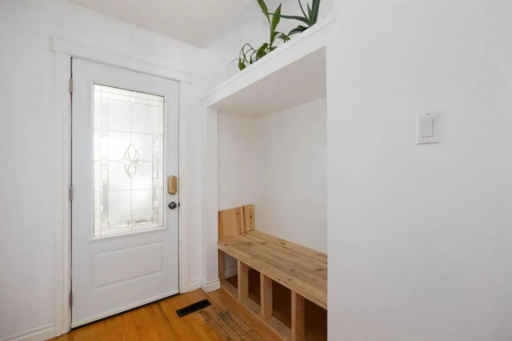 145 Dundas Road