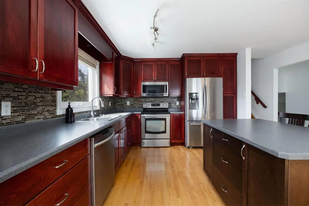 145 Dundas Road