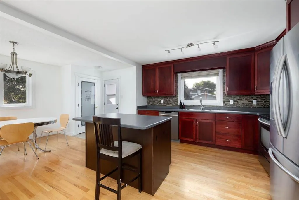 145 Dundas Road