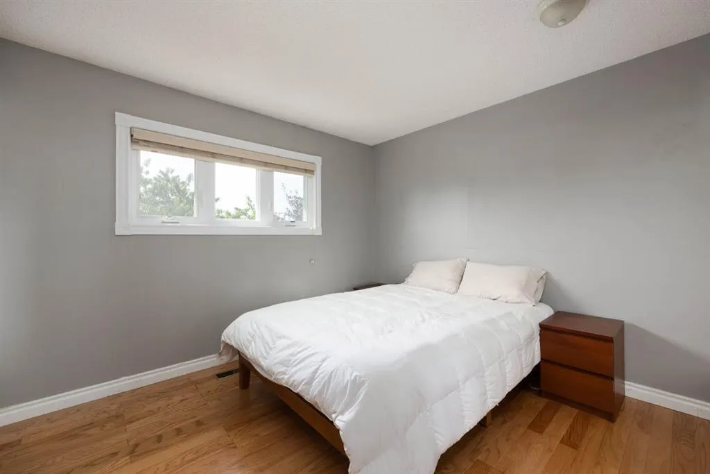 145 Dundas Road
