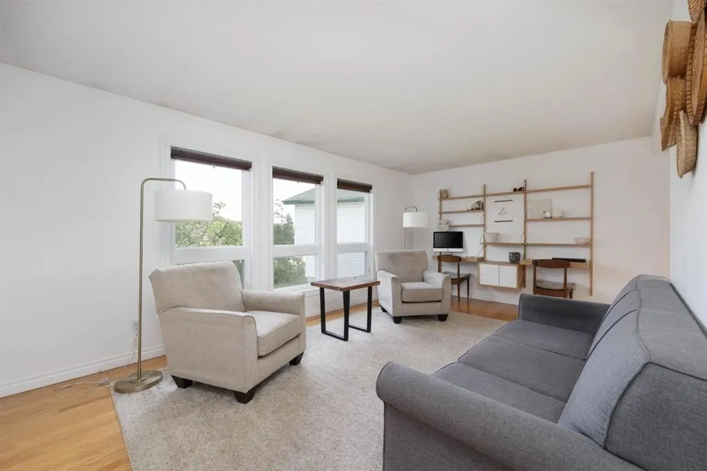 145 Dundas Road