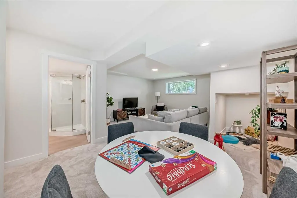 102 Sunbank Way SE