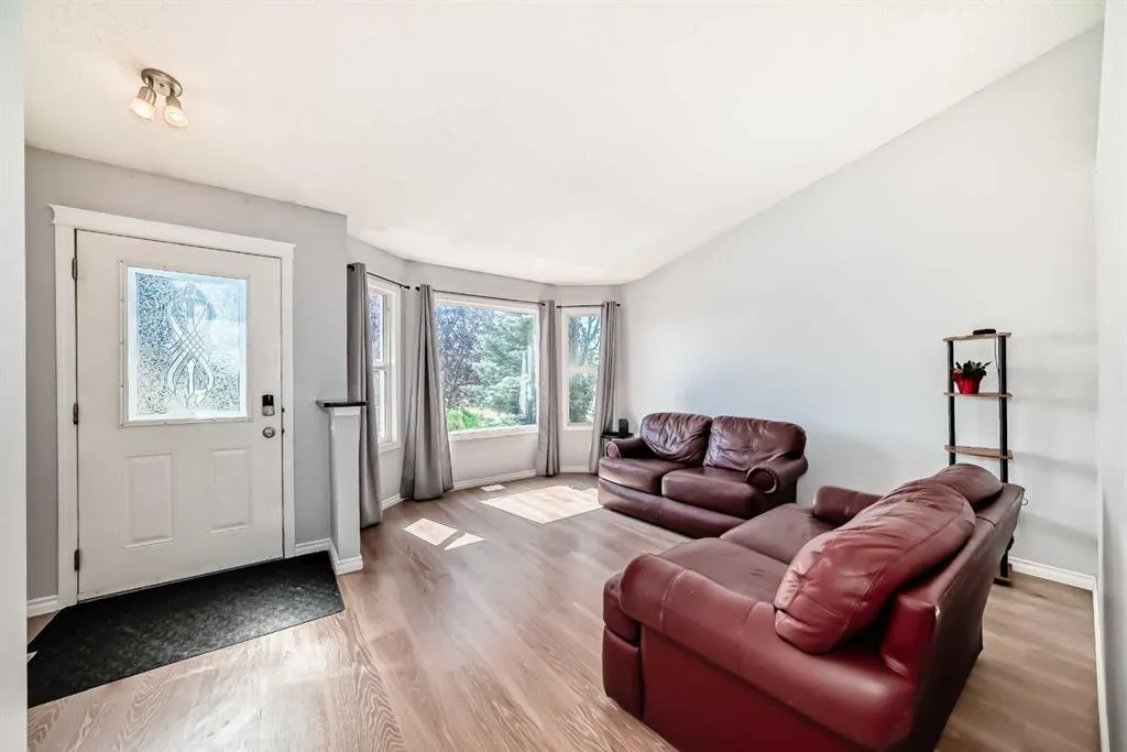 108 Hillview Drive