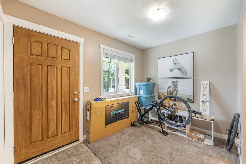 22 Skyview Ranch Gardens NE