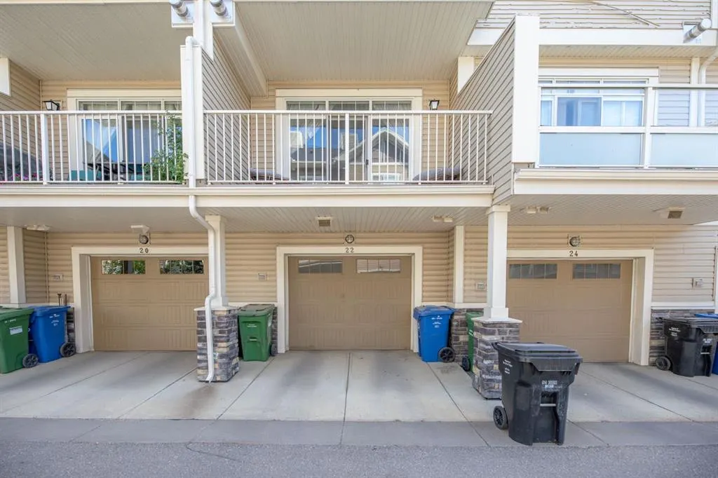 22 Skyview Ranch Gardens NE