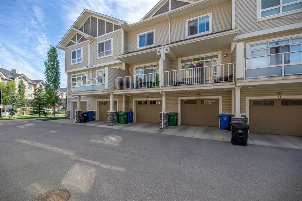 22 Skyview Ranch Gardens NE