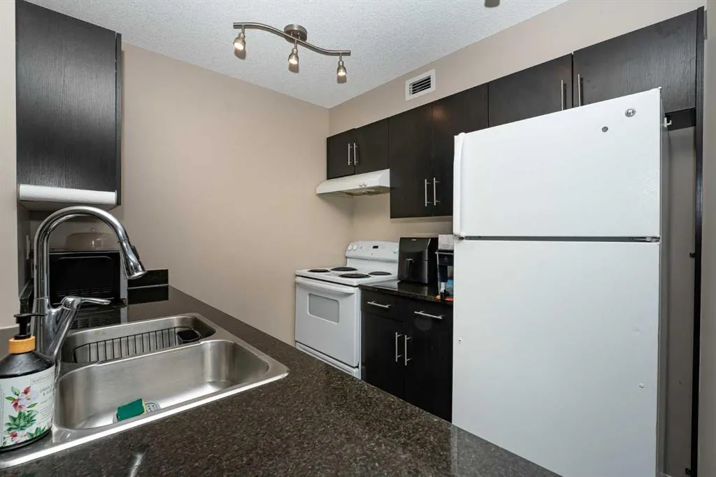 355 Taralake Way NE, #223