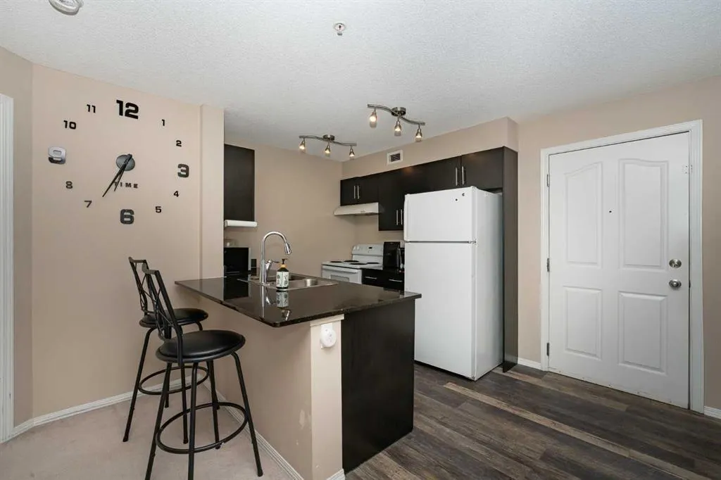 355 Taralake Way NE, #223