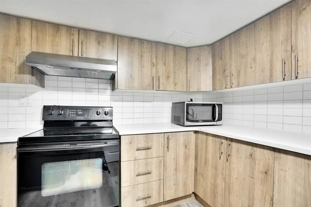 243 Castlebrook Road NE