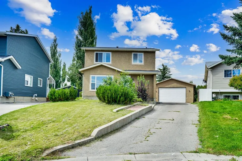 243 Castlebrook Road NE