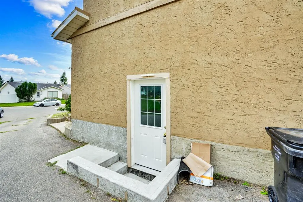 243 Castlebrook Road NE